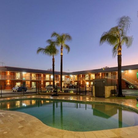 The Palms Dubbo Motel ภายนอก รูปภาพ